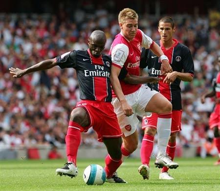 在周一的员工会议上，曼联员工被告知老特拉福德的免费午餐将会结束.